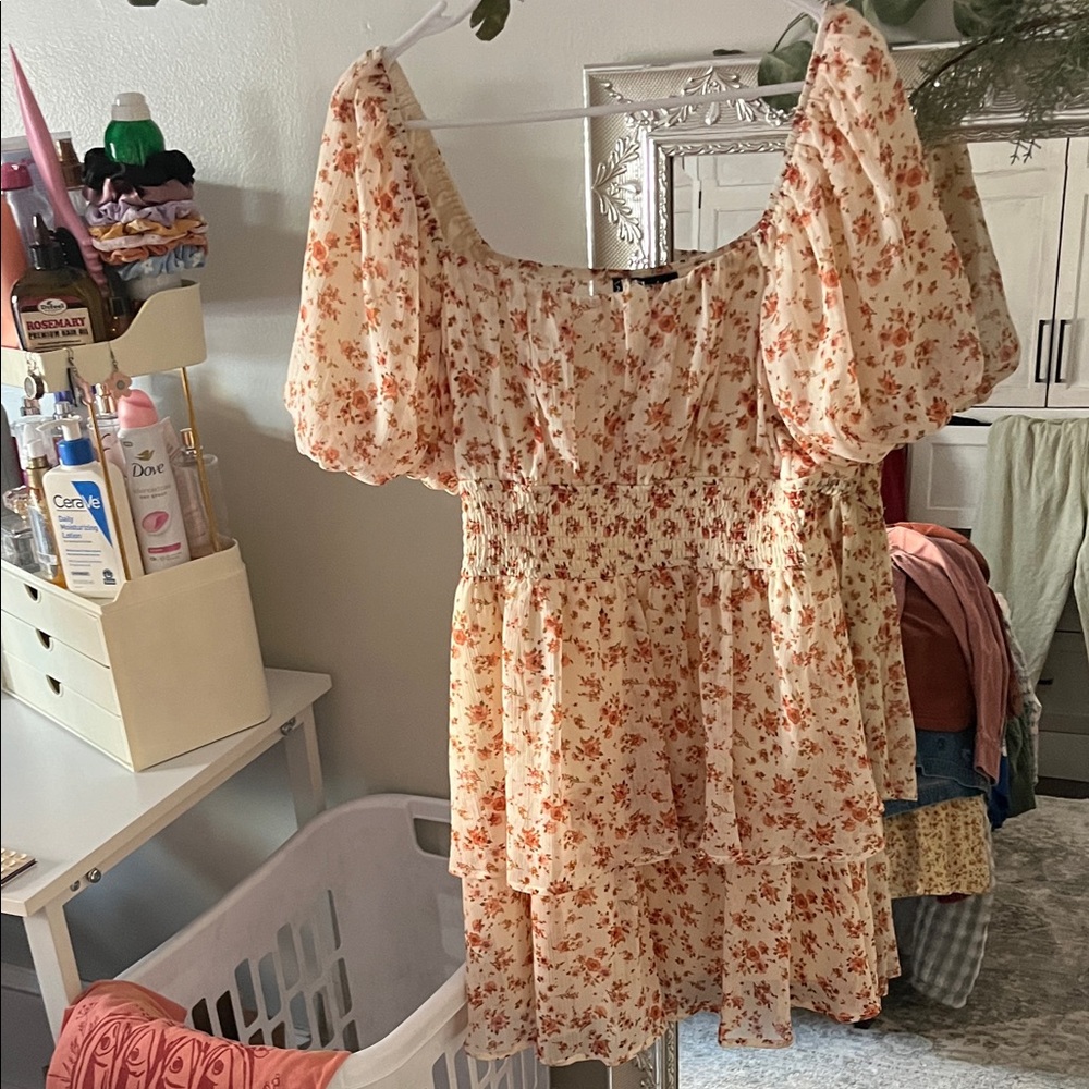 Trixxi Floral Puff Sleeve Mini Dress - Cream and Red